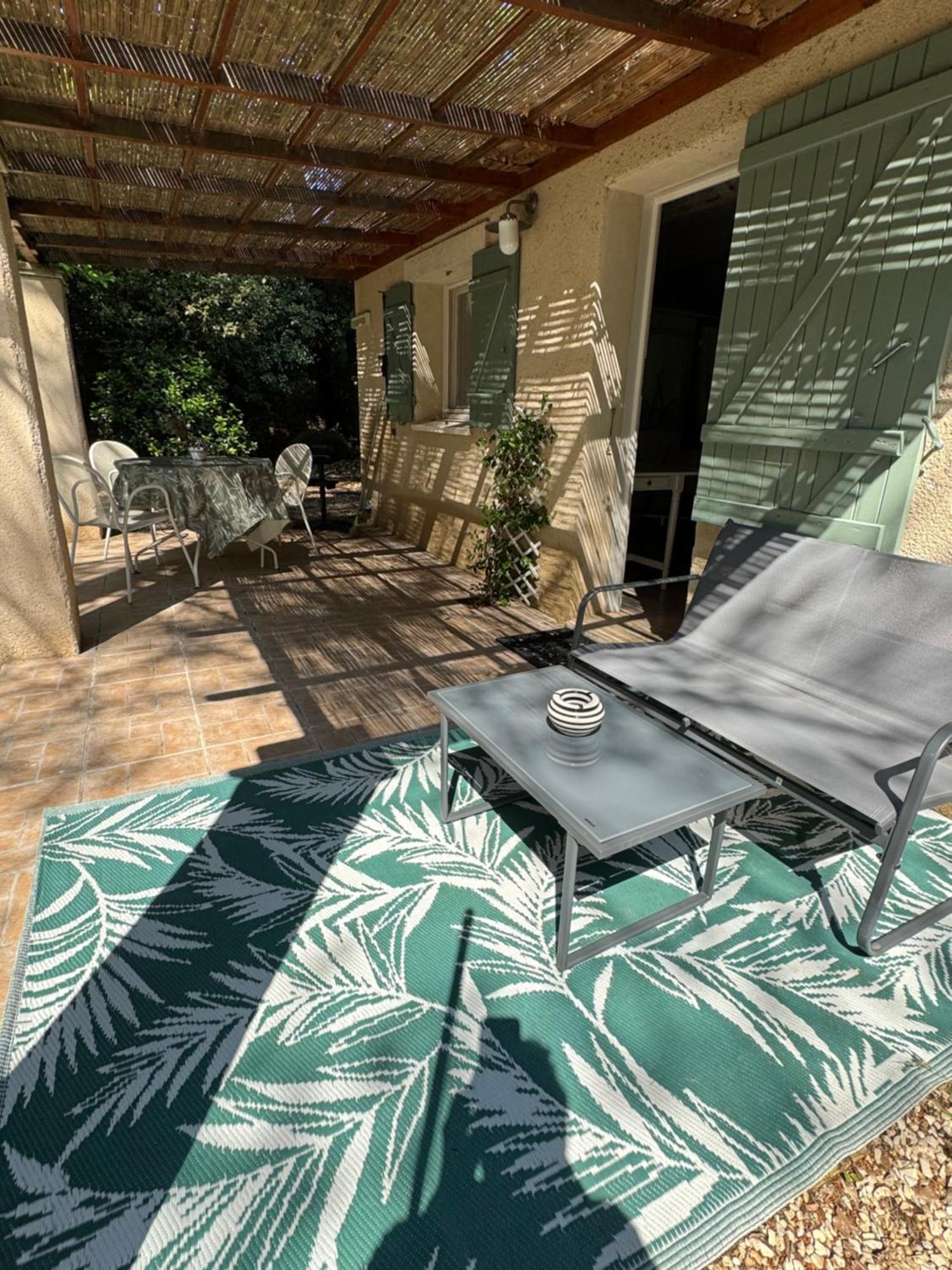 Villa Appel Du Luberon Mérindol Esterno foto
